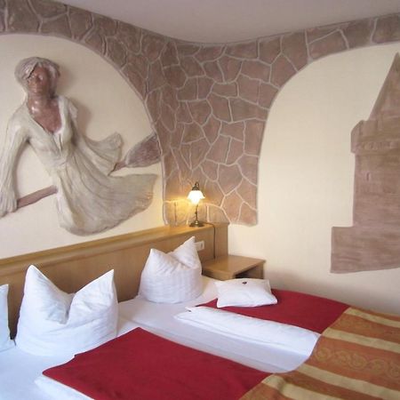 Grimmelshausen Hotel Gelnhausen Buitenkant foto